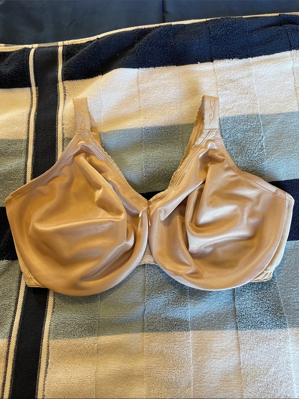 Wacoal Smooth Nude Underwire Full-Coverage Bra